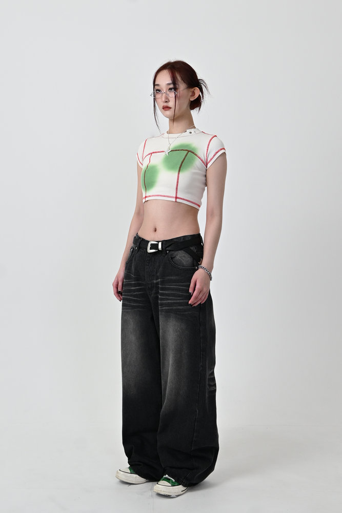 【10日以内お届け】 ウォッシュドブラックバギーデニム L2011