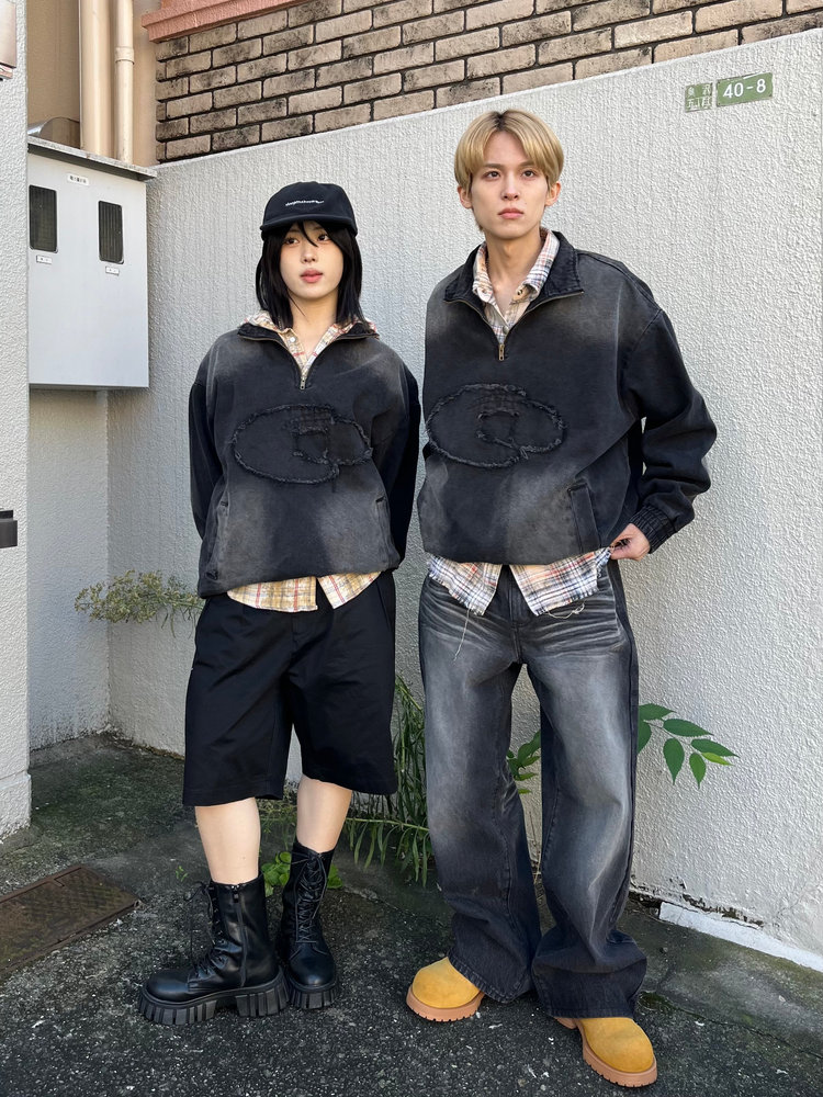 【10日以内お届け】 ウォッシュドブラックバギーデニム L2011