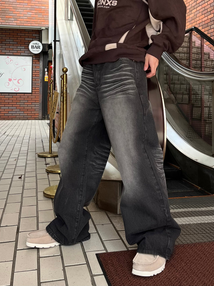 【10日以内お届け】 ウォッシュドブラックバギーデニム L2011